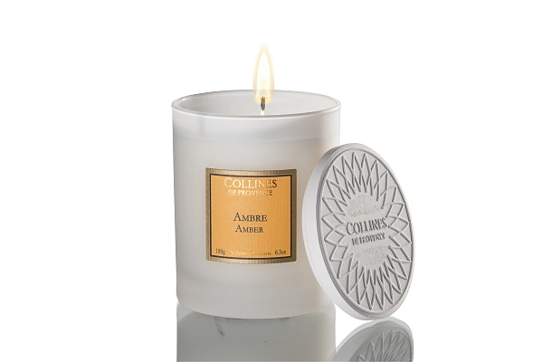 Les naturelles свеча Amber 180г