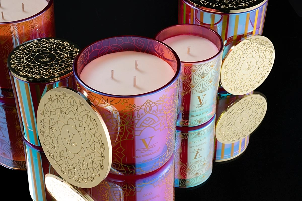 Oud Collection свеча Satin Oud red 500г